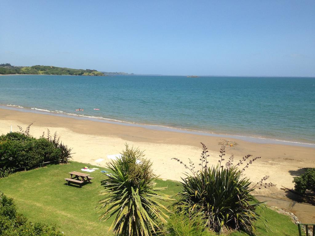 קופרס ביץ' San Marino Motor Lodge Absolute Beachfront מראה חיצוני תמונה